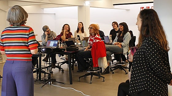Las artistas asturianas se van abriendo paso también en Wikipedia