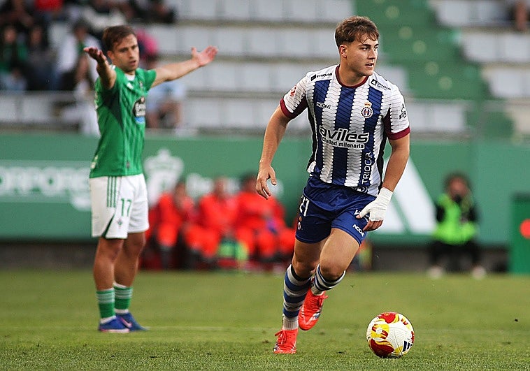 Punto positivo para el Real Avilés en A Malata