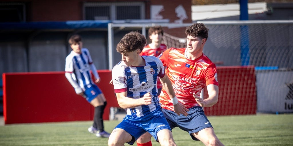 Los juveniles del Real Avilés derriban la puerta a base de goles