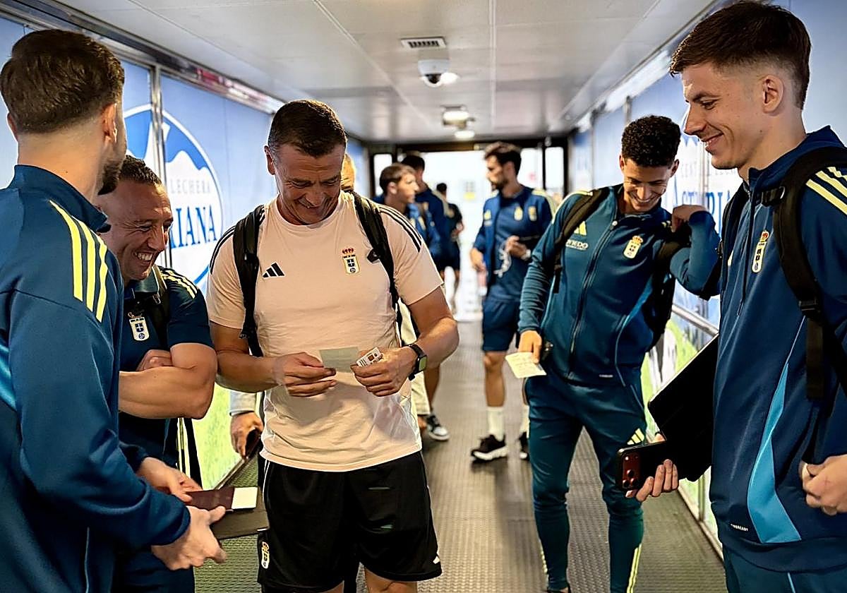 El Real Oviedo, obligado a competir por el escudo