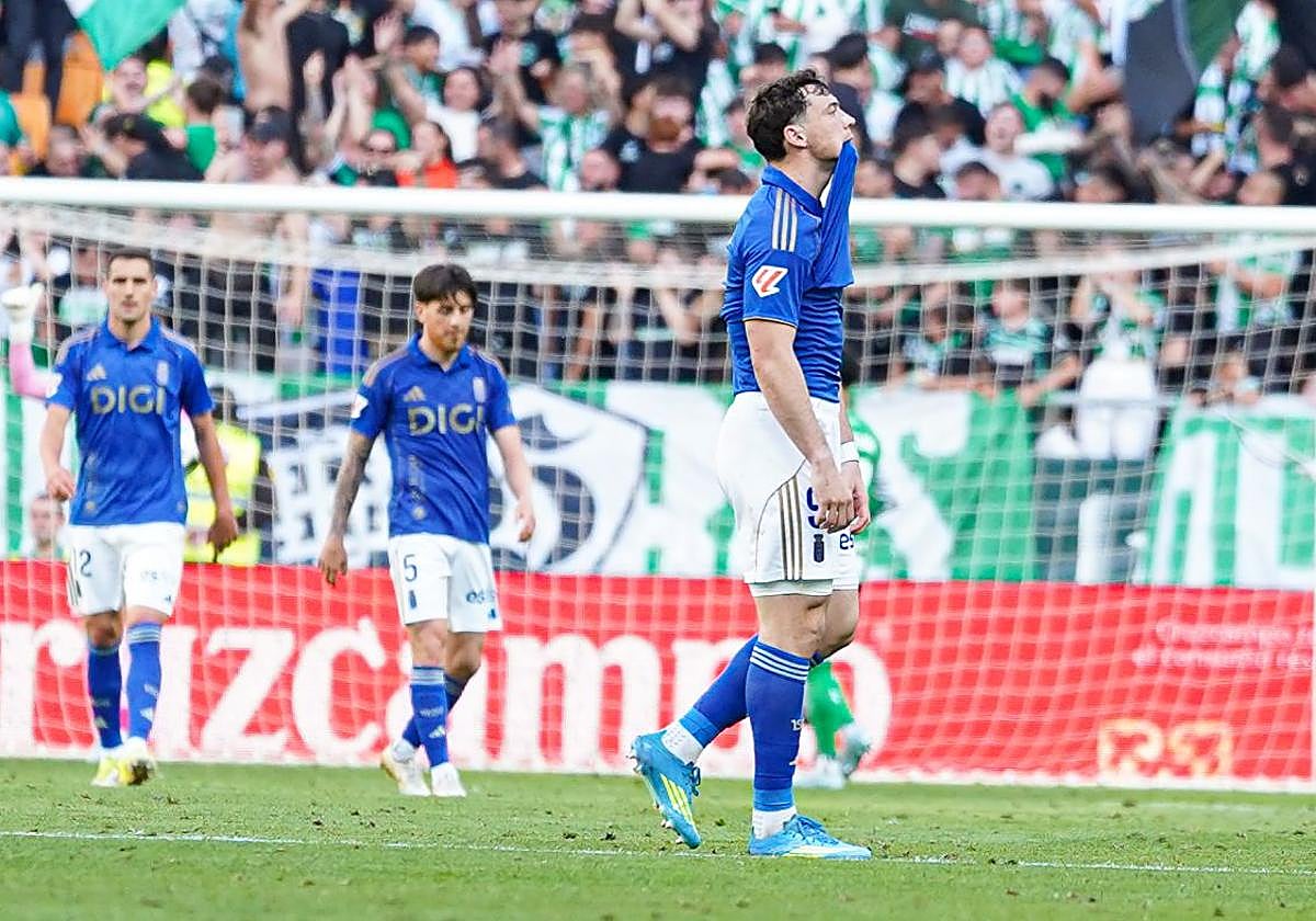 Un triste y decepcionante final para el Real Oviedo
