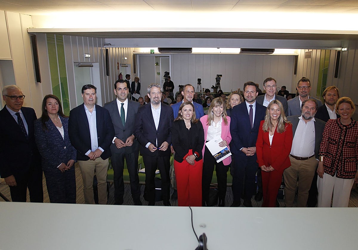 Arcelor augura que los próximos meses aún «van a ser difíciles» para las plantas asturianas