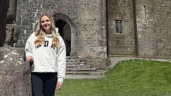 Ana Souto, langreana en Dublín: «Trabajar con gente de otras culturas te abre los ojos»