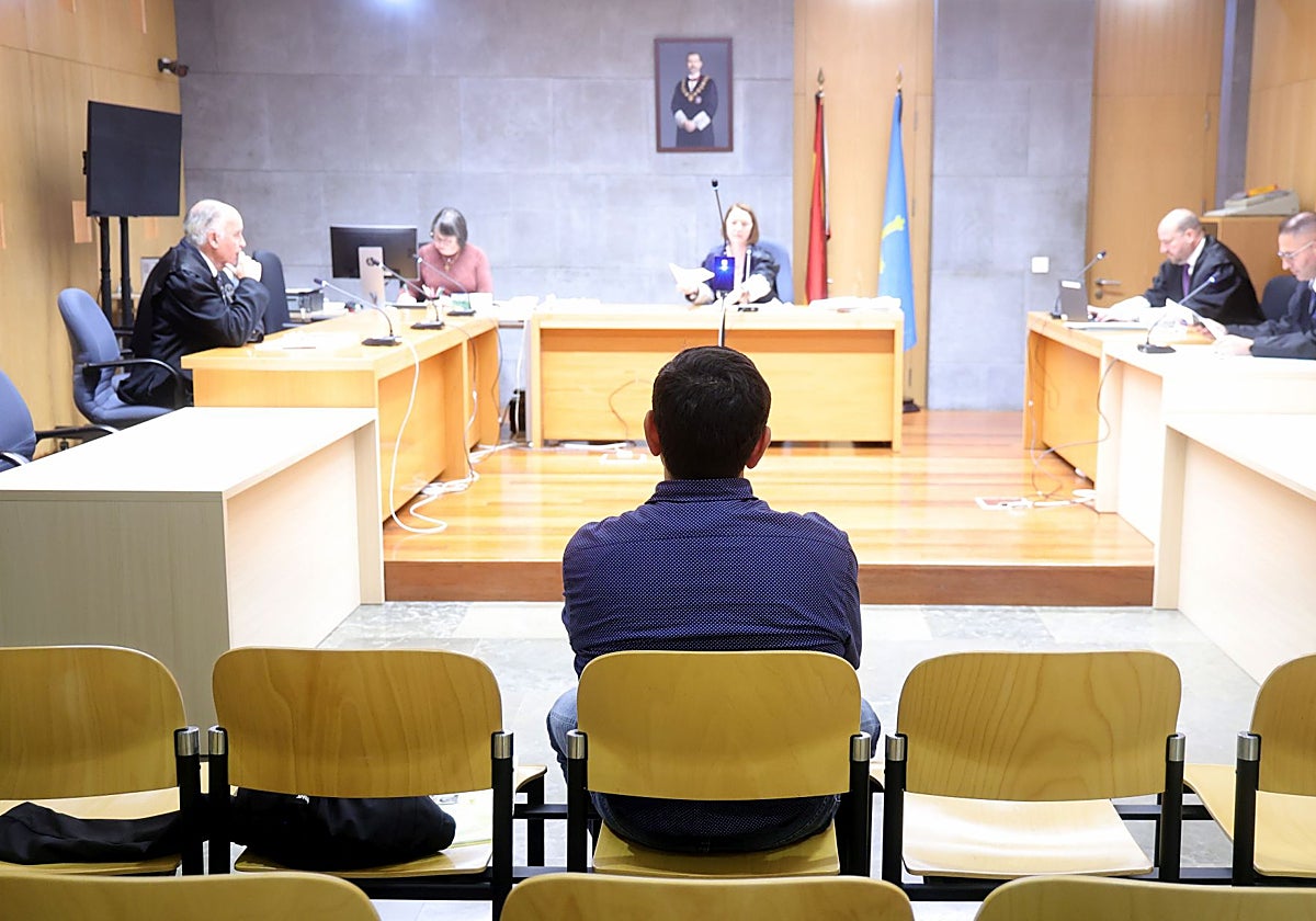 «Quemó tres hectáreas de un monte en Ribadesella para evitar que entrasen jabalíes»