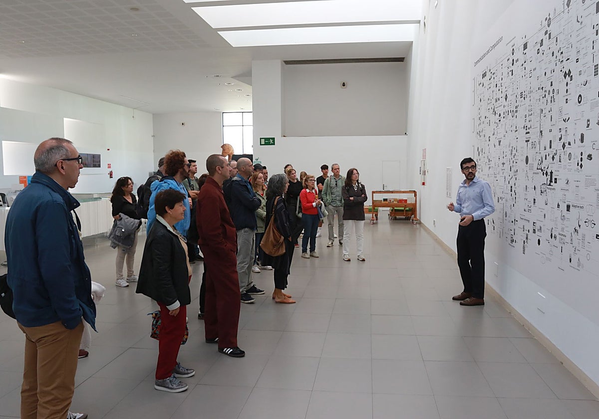 La Asociación de Amigos de Laboral renace para impulsar el Centro de Arte