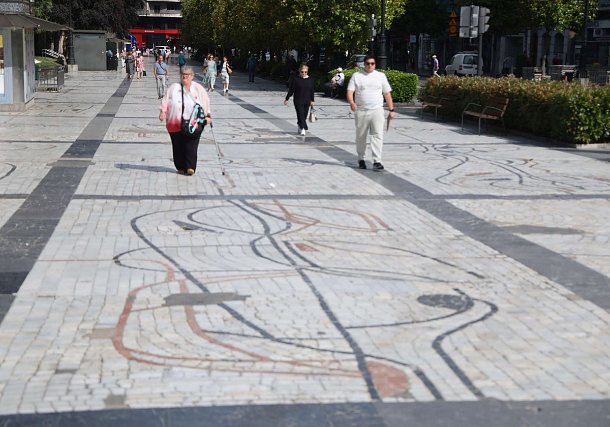 El Ayuntamiento de Oviedo remitirá a Cultura el proyecto del paseo de los Álamos este verano