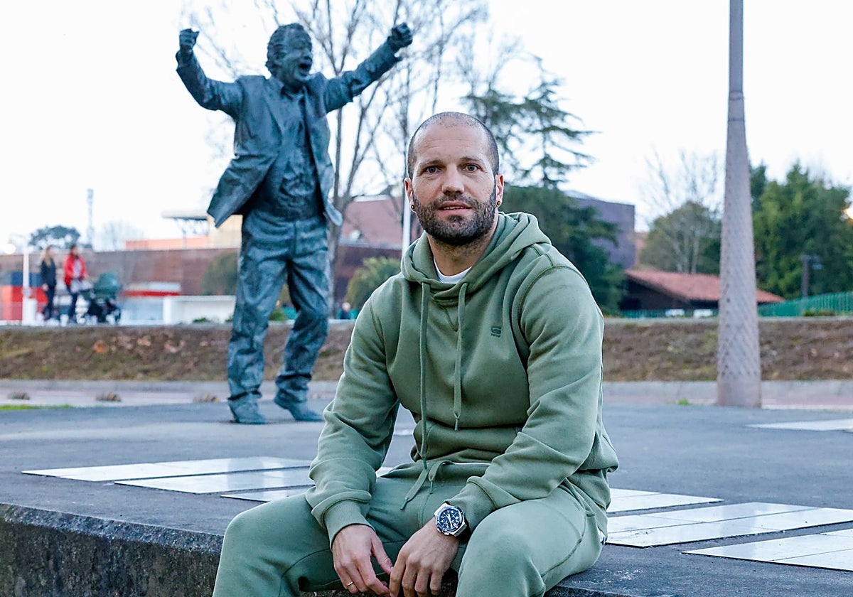 Lora regresa al Sporting como entrenador en Mareo: «Es un gran representante de los valores sportinguistas»