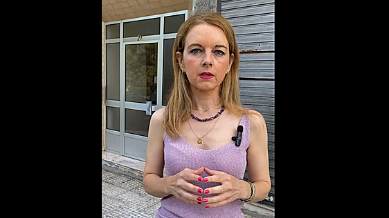 Los casos de Olaya Suárez | El crimen del peluquero de Avilés: el asesino hizo una pintada en el espejo con carmín
