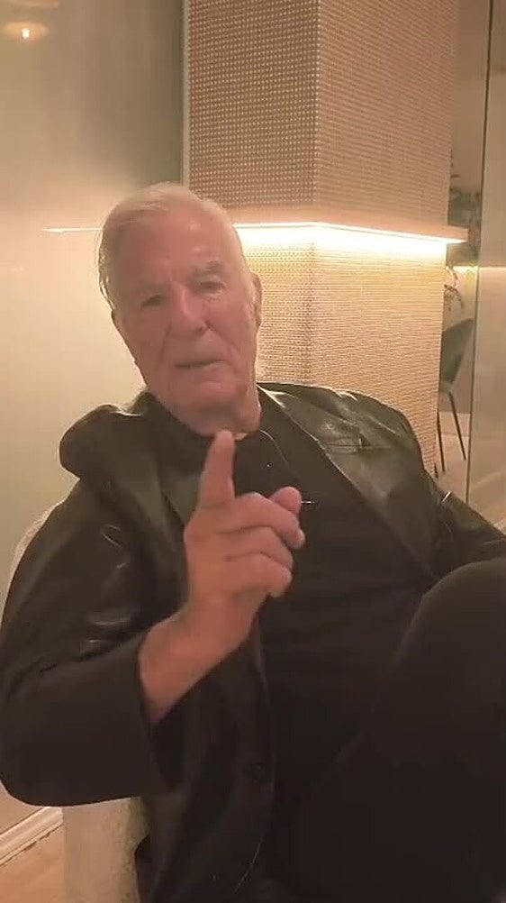 De Clint Eastwood a Marlon Brando: el actor de doblaje que está en el Celsius de Avilés