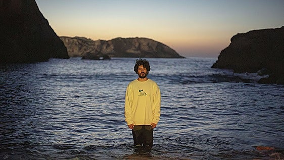 Alberto Rodríguez, líder de Los Acebos: «A veces la manera de descargarlo todo es coger la guitarra»