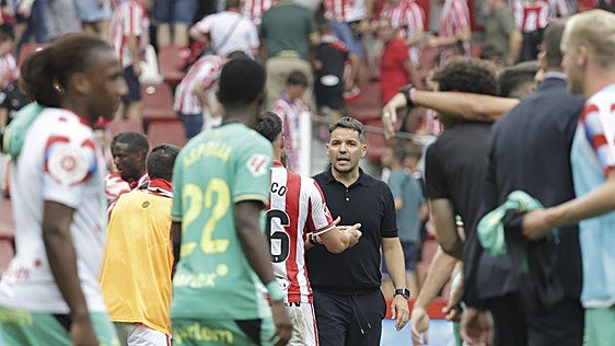 Nicolás Larcamón: «¿Los aplausos del final? Son el ejemplo de un estadio con aura»