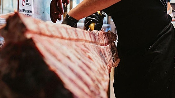 Carnicerías en Asturias, «de la guisandera al foodie»