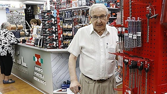 Muere el empresario José Leopoldo Portela, referente de las ferreterías industriales