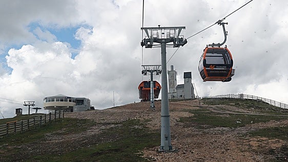 La telecabina de Pajares acortó su tiempo de viaje en tres minutos para ver el ecilpse
