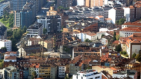 IU advierte a Canteli que Oviedo será zona tensionada «porque es un asunto constitucional»