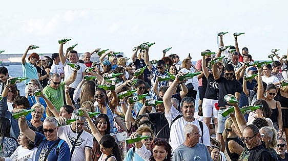 Gijón hace historia con 10.385 escanciadores