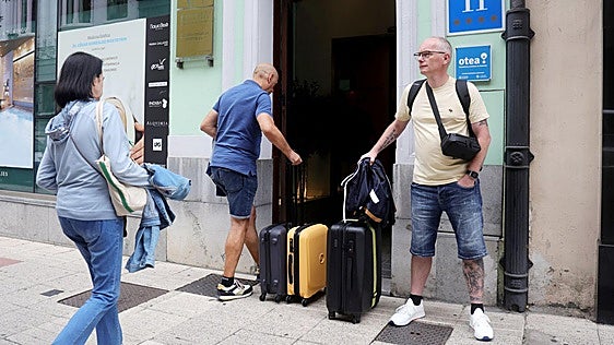 Los hoteles asturianos piden al Principado un 'bono-hotel' para frenar la caída de la hotelería