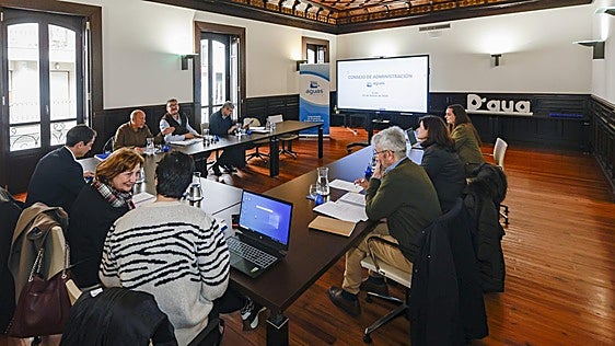 Veolia defiende que la «desidia» del Ayuntamiento de Avilés deja la concesión del agua en «situación límite»
