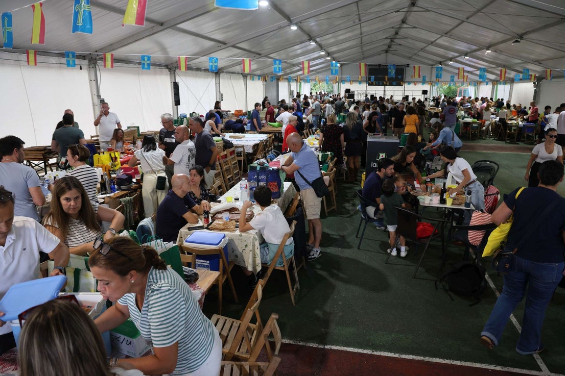 El Centro Asturiano de Oviedo pone el broche a unas «fiestas con mucha participación»