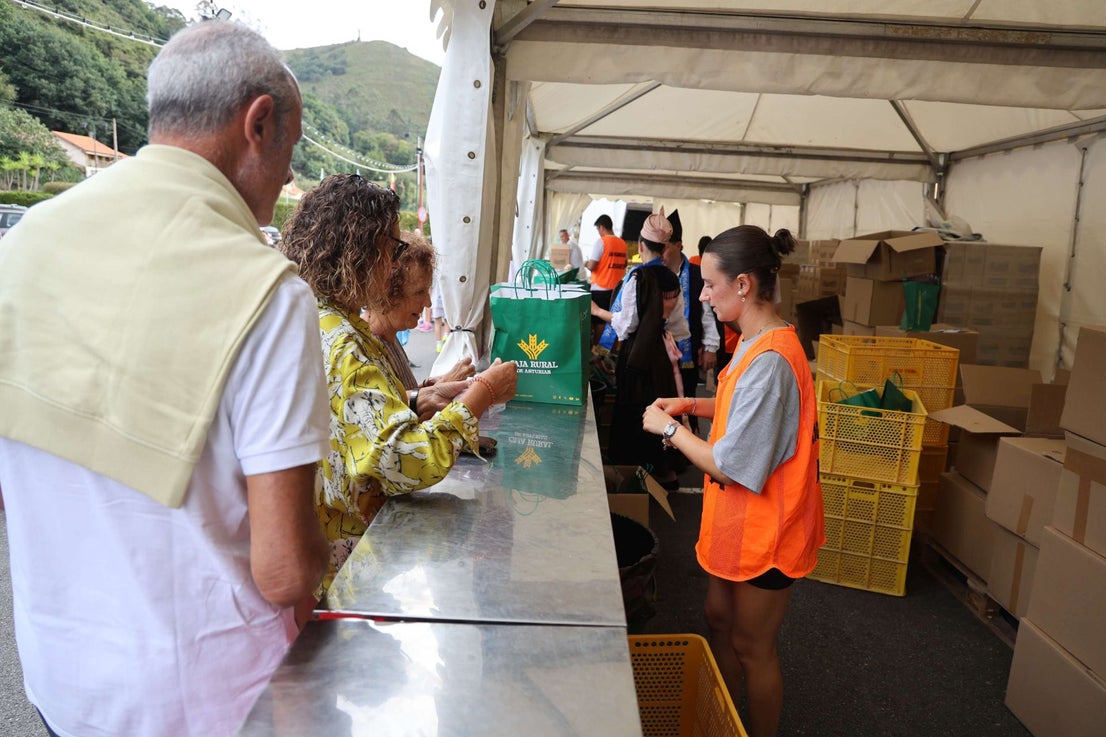 El Centro Asturiano de Oviedo pone el broche a unas «fiestas con mucha participación»
