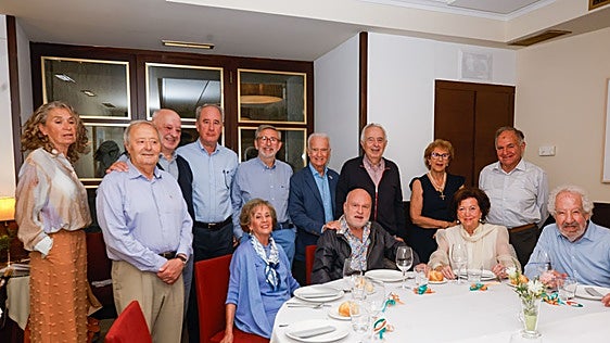 Dirigentes históricos de la UCD se reúnen en Oviedo para conmemorar el 50 aniversario de la fundación del partido