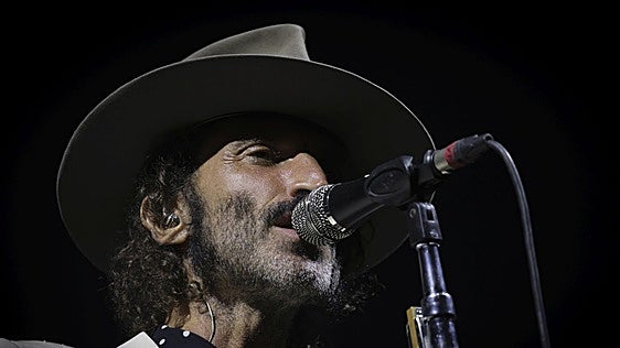 Leiva ilumina la noche de Oviedo en San Mateo