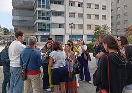 Rueda de prensa esta mañana en Oviedo, frente a la sede de Vipasa