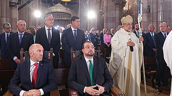 Las claves del día: Barbón vuelve a marcar distancias