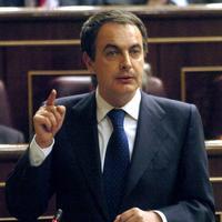 Zapatero avisa que la decisión de los vascos debe estar dentro de la legalidad