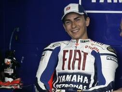 Jorge Lorenzo, descansando tras una carrera. / Archivo