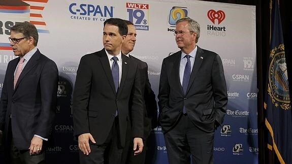 Rick Perry, Scott Walker, Rick Santorum y Jeb Bush. 