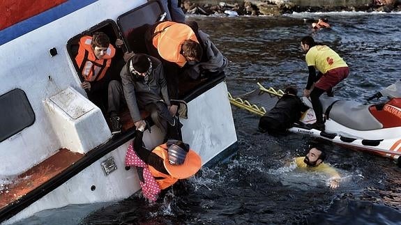 Rescate frente a las costas de Lesbos.