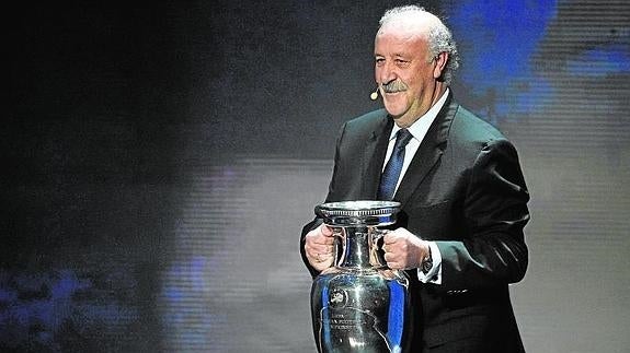 Vicente del Bosque, durante el sorteo de la Eurocopa 2016. 