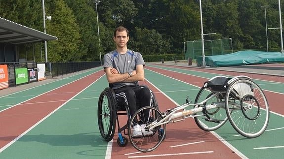 Diego Parrondo en su pista de entrenamiento.