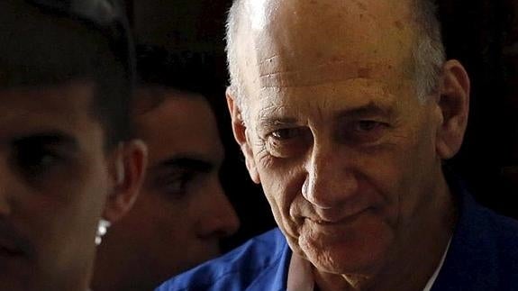 Olmert, en el tribunal de Tel Aviv.