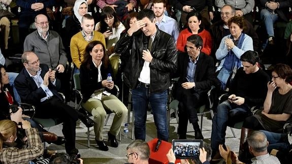 Pedro Sánchez, en un acto, hoy, en Alcalá de Henares. 