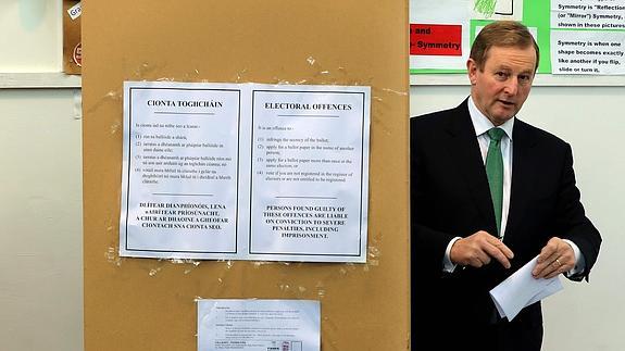 Enda Kenny, primer ministro irlandés y líder del Fine Gael.