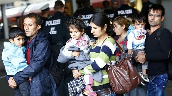 Un grupo de inmigrantes, a su llegada a Munich.