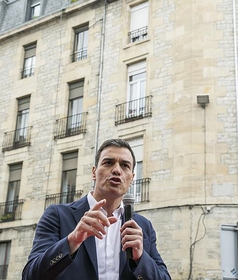 Pedro Sánchez, durante un acto en Vitoria. 