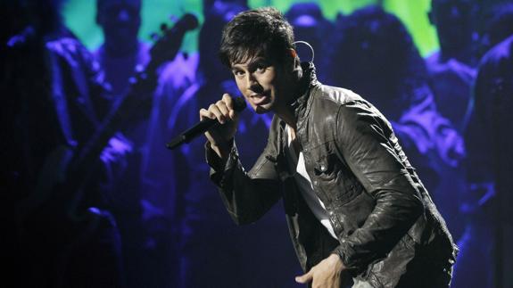 Enrique Iglesias, durante un concierto.