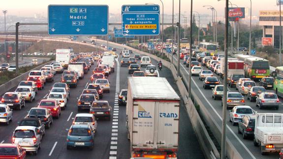 Un atasco en la entrada a Madrid.