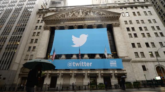 Logo de Twitter en la Bolsa de Nueva York.