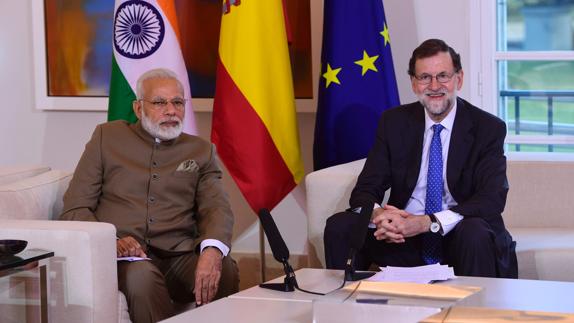 Narendra Modi y Mariano Rajoy.