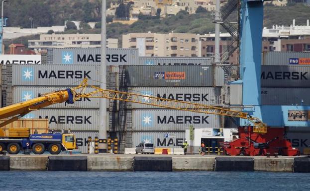 Actividad en el puerto de Algeciras.