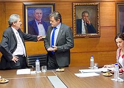 Asturias recurrirá ante el TC los recortes en materia de educación y sanidad