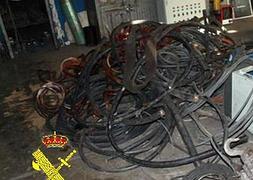 Parte del cable sustraído de los pozoz mineros. ::                             GUARDIA CIVIL