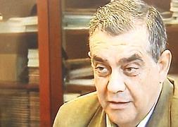 El director del IES Laboral, Gregorio Rodríguez. ::                             E. C.