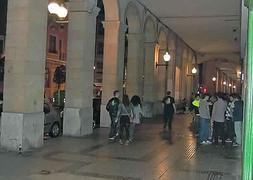 La agresión se produjo en la calle del Marqués de San Esteban. ::                             E. C.