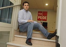 «PSOE y PP no son lo mismo; unos creamos derechos, otros los están demoliendo»