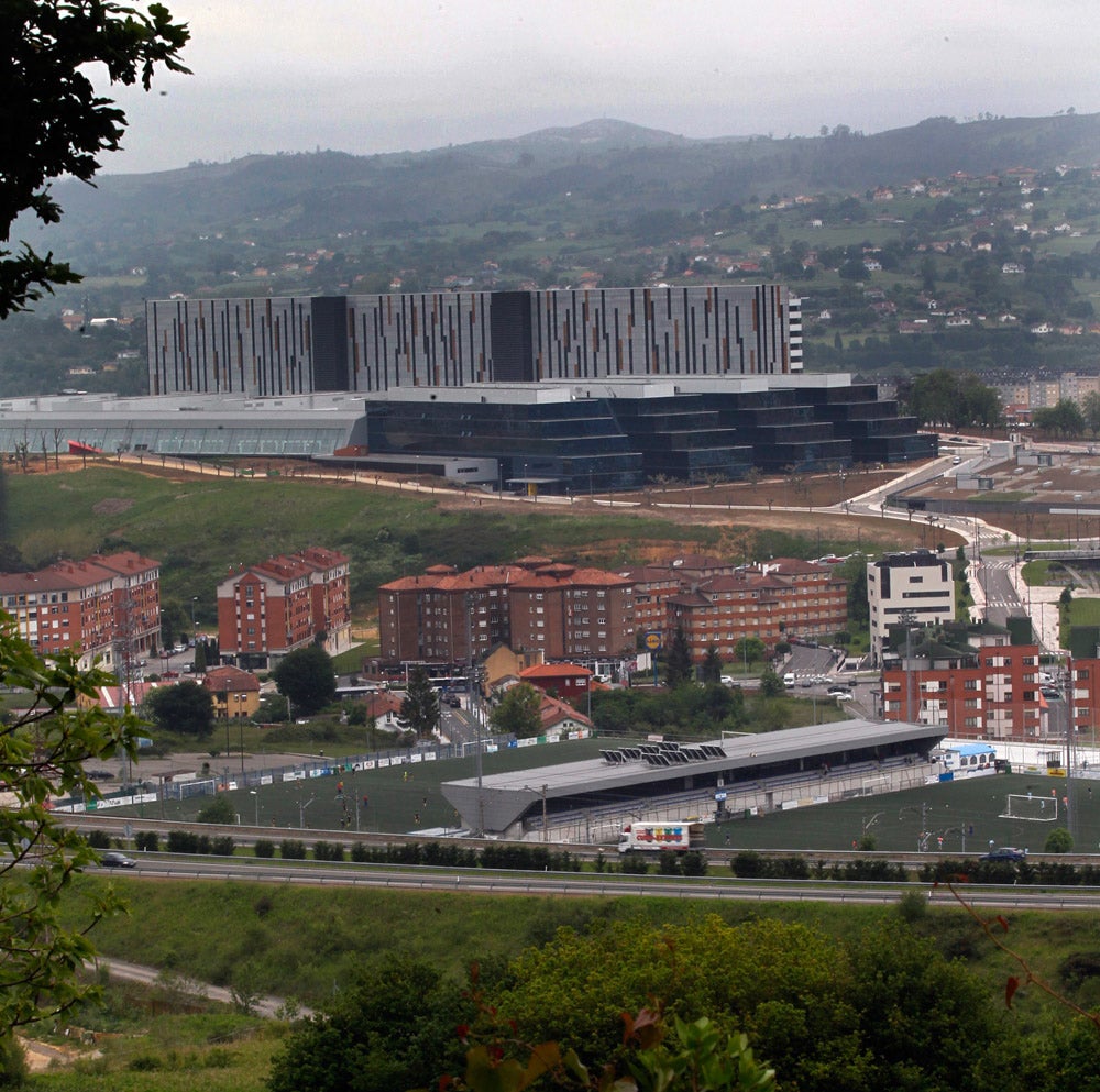 Blanco cree que «no habrá ninguna dificultad» para lograr la licencia del HUCA